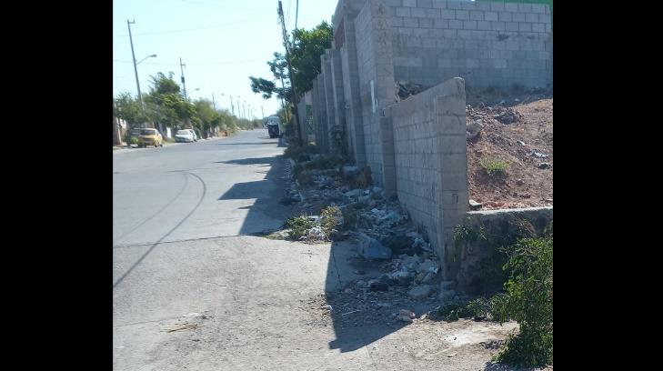 Un basurero que los mismo vecinos han creado en Ocotillo 2 de Guaymas