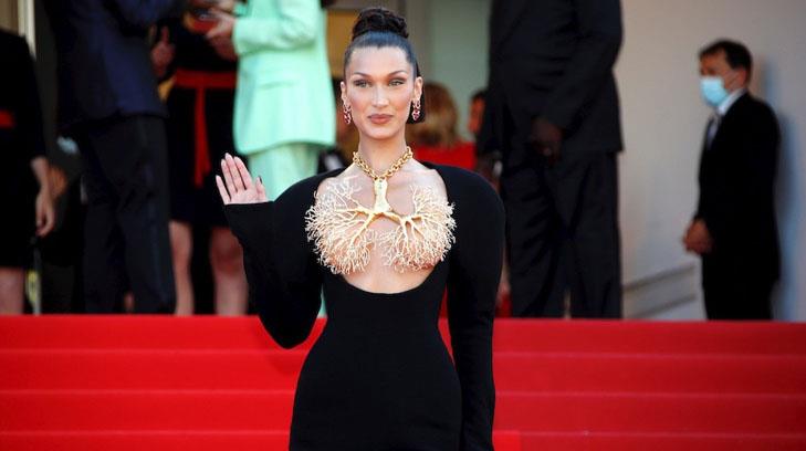 Era como un robot sexual; Bella Hadid realiza duras confesiones