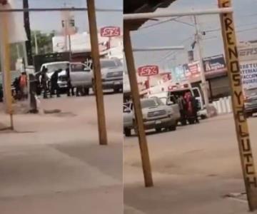 VIDEO - Sicarios interceptan ambulancia para que cure a sus heridos tras balacera con policías