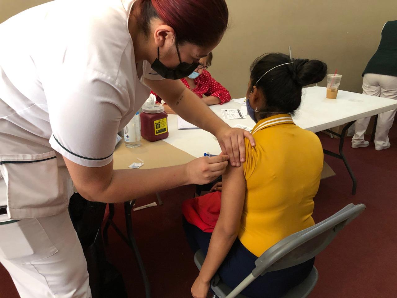 Mayores de 18 años en Sonoyta, Puerto Peñasco y SLRC podrán vacunarse en garita Lukeville