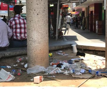 Basura y plásticos inundan el centro de Hermosillo