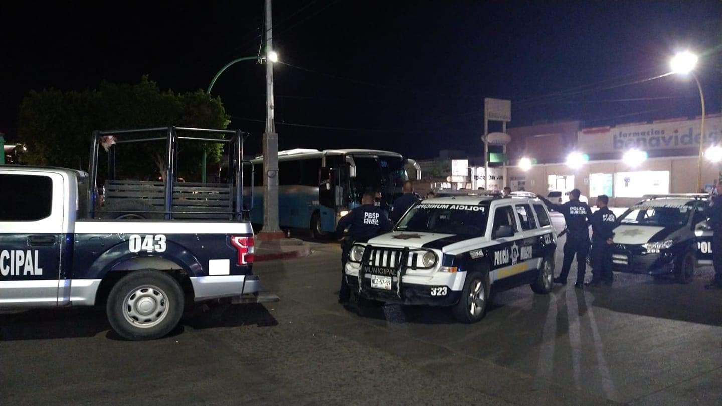 Terror en Cajeme: hombre acusado de abuso a menores toma como rehenes a pasajeros de autobús