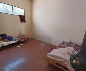 Migrantes con Covid son abandonados en albergue sin agua ni comida en Nogales