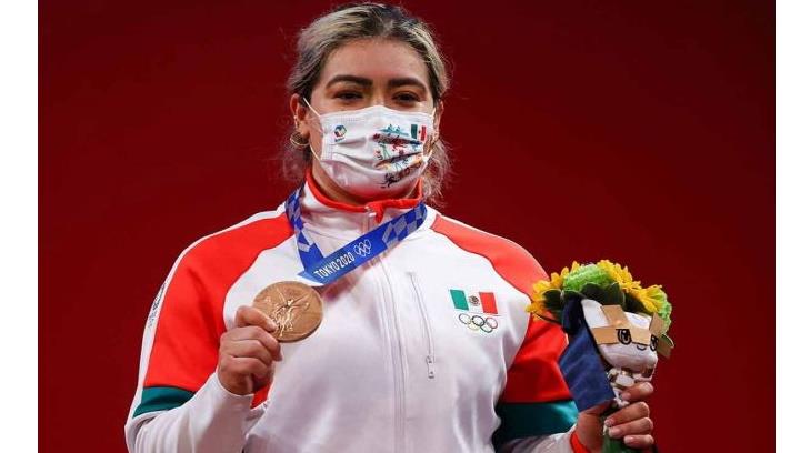 ¿Quién es Aremi Fuentes, la medallista de México en halterofilia?