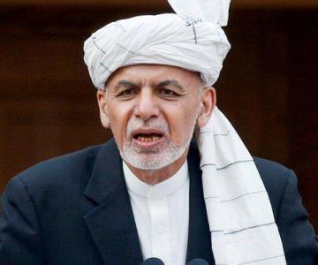 Presidente de Afganistán abandona el país ante llegada de talibanes