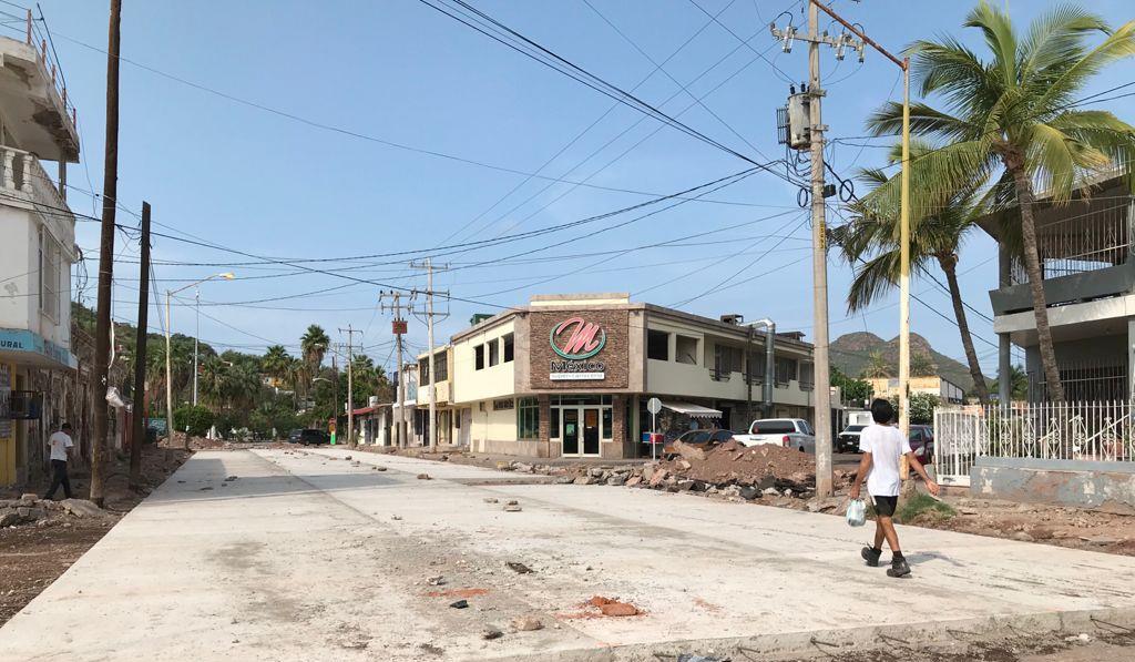 Le siguen dando largas a la calle Yáñez en Guaymas; ahora faltan 700 mil para terminarla