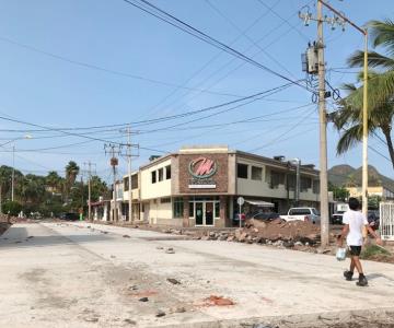 Le siguen dando largas a la calle Yáñez en Guaymas; ahora faltan 700 mil para terminarla