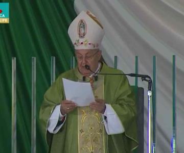 Cardenal Sandri llega a celebración de Independencia