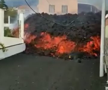 VIDEO - Sigue surgiendo lava en La Palma