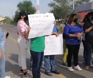 Bloquean el Lázaro Cárdenas para exigir calles decentes