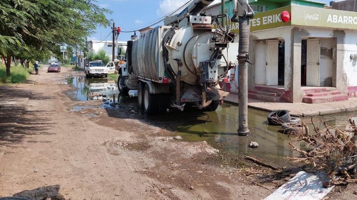 Tras manifestación de vecinos, Oomapas Cajeme succiona la Laguna Mariscal