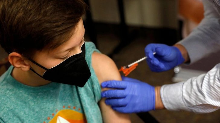 Recomiendan inculcar a menores importancia de vacuna contra Covid-19