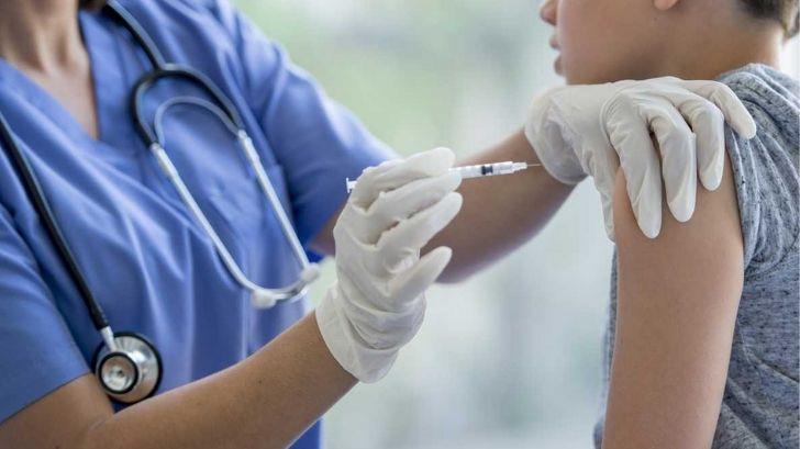 Llegan 2 mil dosis de vacunas contra Covid-19 para menores de 17 años en Arizona