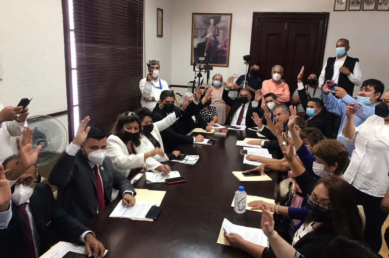Cabildo de Guaymas aprueba a 4 funcionarios para el ayuntamiento