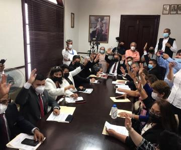 Cabildo de Guaymas aprueba a 4 funcionarios para el ayuntamiento