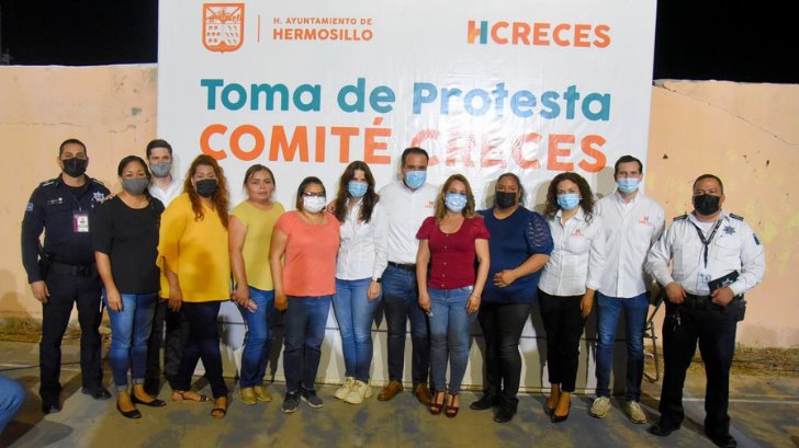 Antonio Astiazarán toma protesta de 6 nuevos Comités CRECES en Pueblitos