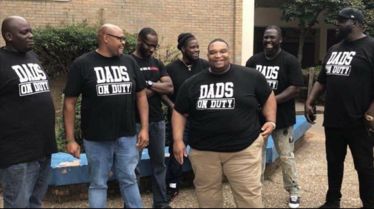 Dads on Duty: Así es como un grupo de papás detuvo el bullying en la escuela de sus hijos