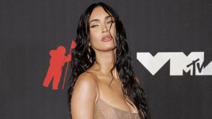 Megan Fox cambia de look y la comparan con Kim Kardashian