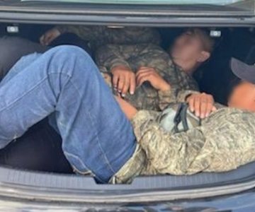 Viajando en condiciones riesgosas: Detienen a tres vehículos por transportar migrantes en Nogales