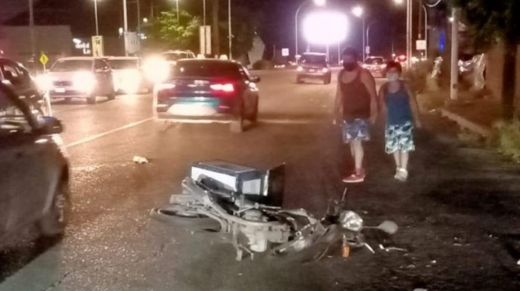 Conductor impacta contra motociclista en calles de Guaymas