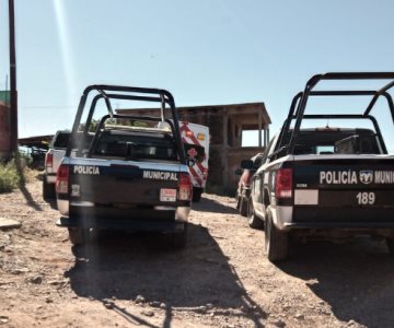 Encuentran cuerpo colgado y desnudo en una casa abandonada de Guaymas