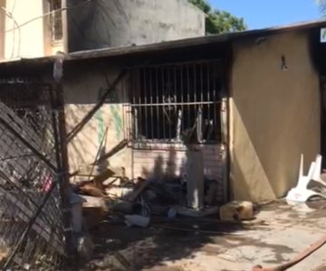 Video | Incendio acaba con una vivienda en la colonia Fovissste de Hermosillo