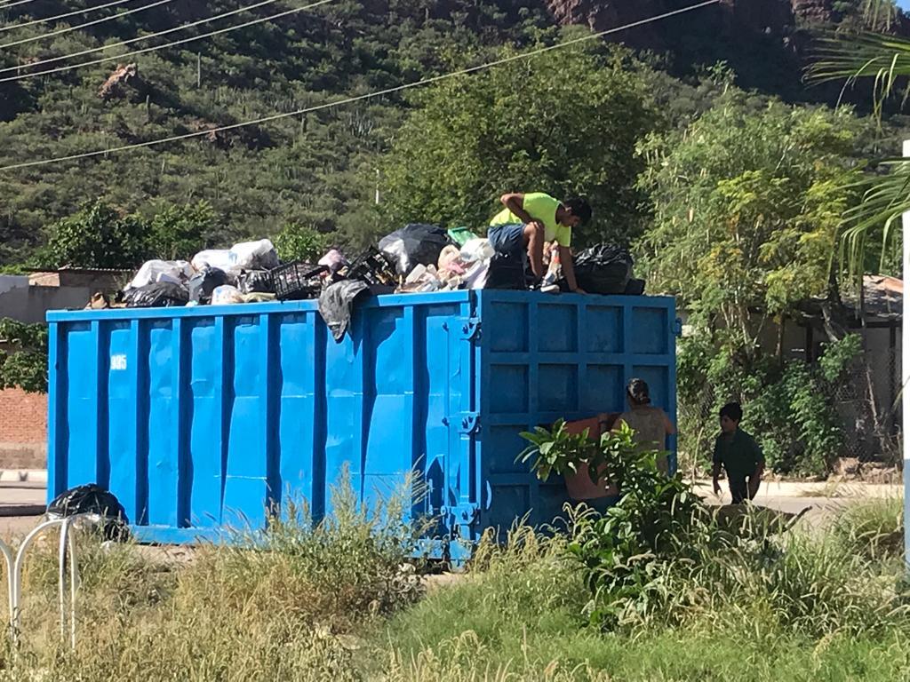 Instalan contenedores porque no pasa la basura en Guaymas; los incendian