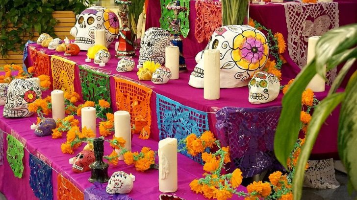 ¿A quiénes les dan puente el Día de Muertos?