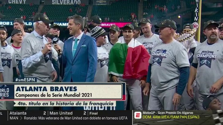 Este es el mexicano que ganó la Serie Mundial con los Braves y levantó con orgullo nuestra bandera