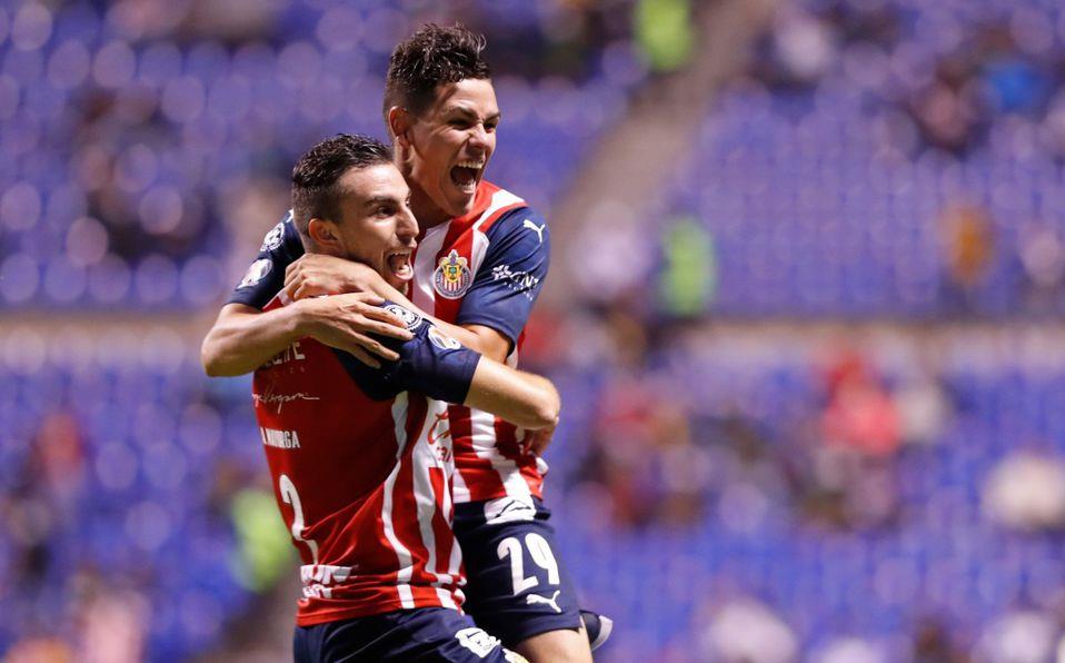 Chivas pega goleada a Mazatlán en su debut en el Clausura 2022