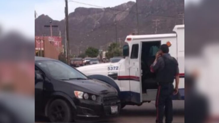 ¡Al corralón! Tras choque, aseguran con todo y mercancía un camión de valores en Guaymas