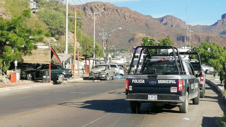 Aparatoso accidente en Guaymas deja un fallecido y cuantiosos daños materiales