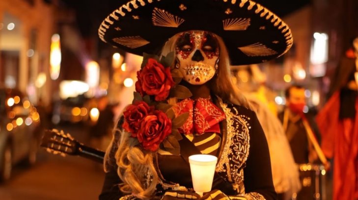 Nogales se viste de colores y festeja un día de muertos muy vivo