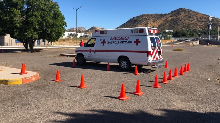 Así son los exámenes de manejo para quienes conducen ambulancias de la Cruz Roja