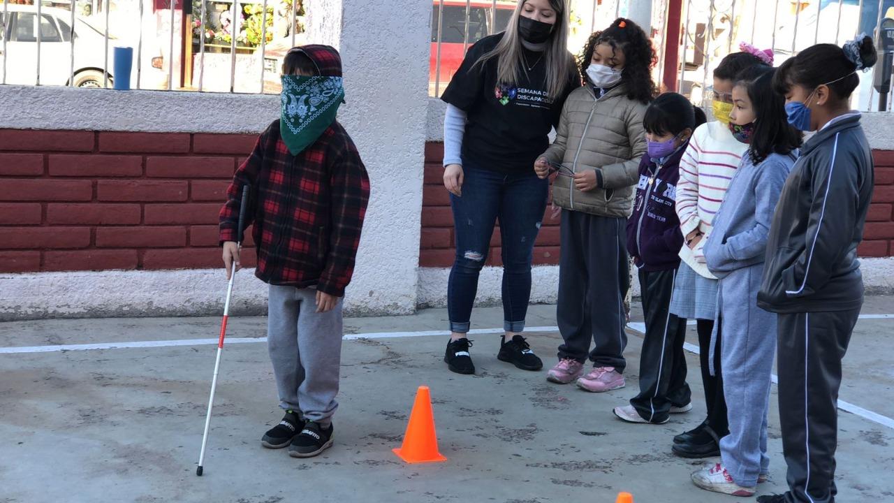 Niños de Nogales realizan ejercicios de inclusión