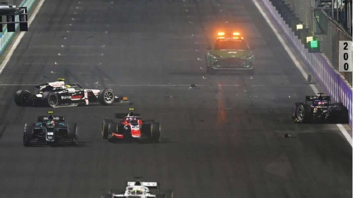 Se registra fuerte accidente en la Fórmula 2