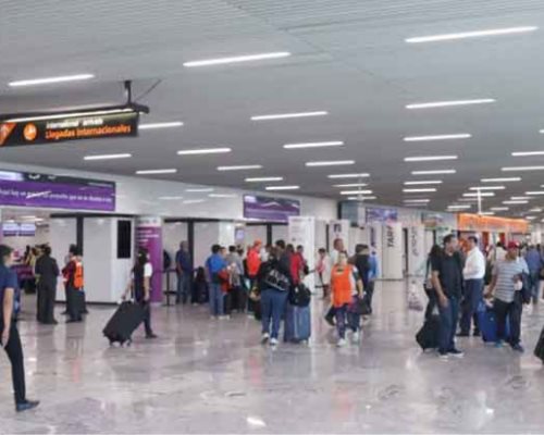 Hermosillenses se quedan atrapados en Guadalajara; denuncian aerolínea