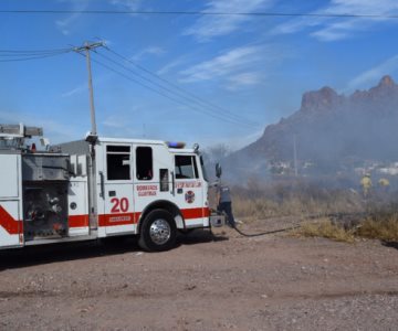 Se incendia Campo de Tiro de Guaymas; bomberos se ven obligados a llamar refuerzos