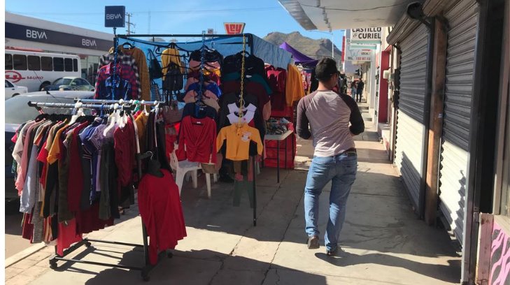 Que no quieran apropiarse de la banqueta; puestos ambulantes invaden centro de Guaymas