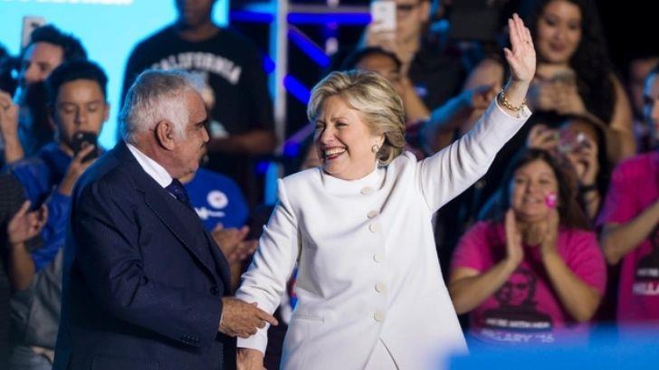 Un ícono y buen hombre, Hillary Clinton envía condolencias por muerte de Vicente Fernández