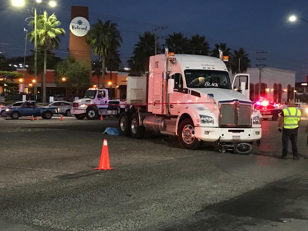 VIDEO - Muere motociclista tras impactarse contra un tráiler al oriente de Hillo