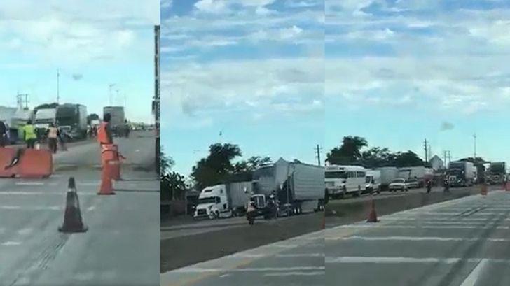 VIDEO | Yaquis se enfrentan a machetazos en bloqueo carretero