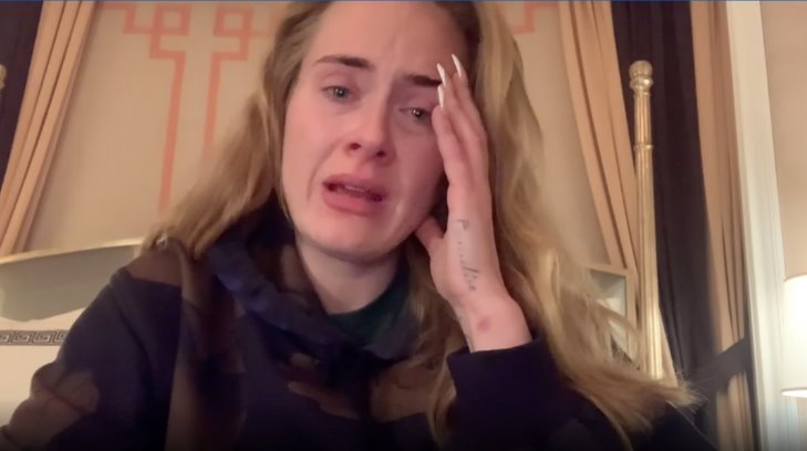 Video | Entre lágrimas, Adele anuncia cancelación de sus conciertos en Las Vegas