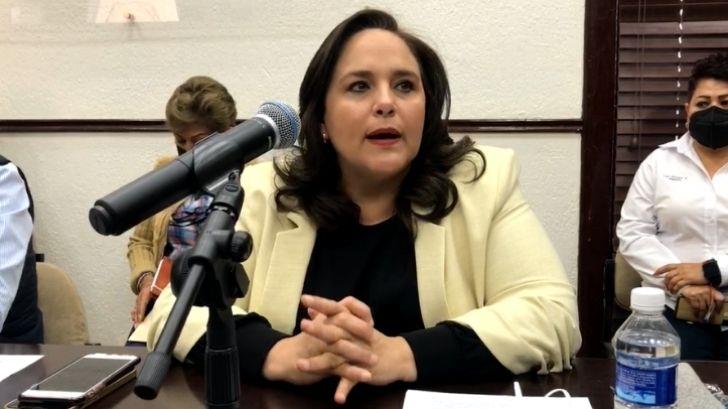 Alcaldesa de Guaymas regaña a regidores por reunirse con funcionarios fuera de comisiones