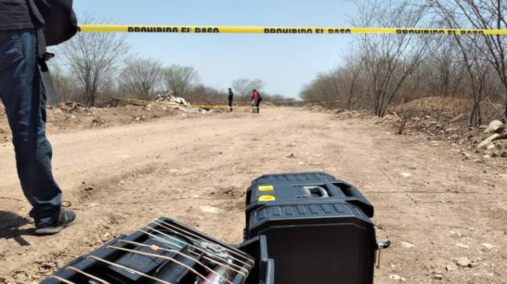 Localizan el cuerpo de un hombre de más de tres días de muerto en carretera de Guaymas