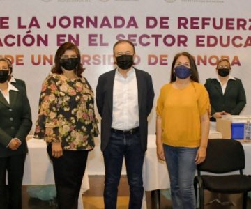 Inicia jornada de vacunación de refuerzo para maestros en Sonora