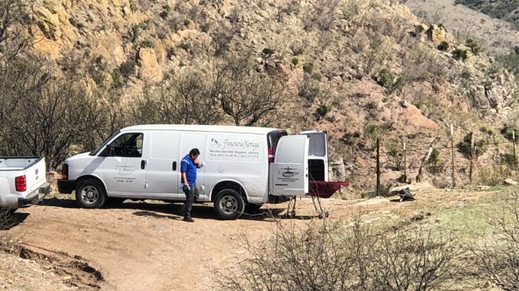 Encuentran cuerpo semienterrado en cerro de Nogales