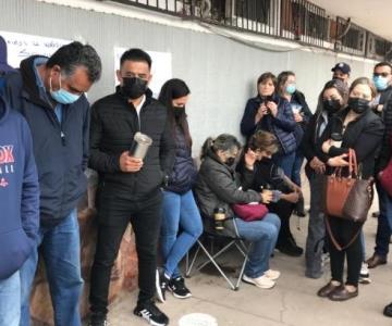 Sindicalizados y trabajadores del CEA protestan en Guaymas