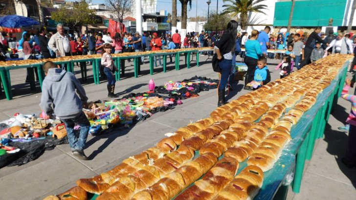 Continuará tradición de la Rosca de Reyes en la plaza Miguel Hidalgo de Nogales