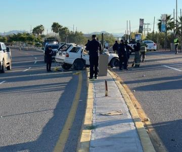 Volcamiento en carretera Hermosillo-San Pedro deja un lesionado